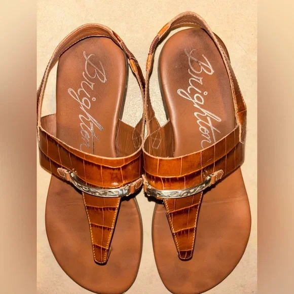 Like New Brighton Tan Leather Sandals with Silver Accents - Picture 4 of 10